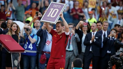 Si bien Francesco Totti es el máximo ídolo de la historia de Roma, reveló que en la actualidad no lo tienen en cuenta