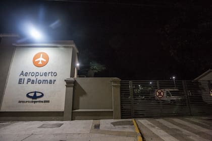 El aeropuerto de El Palomar continúa cerrado y no hay definiciones sobre su futuro