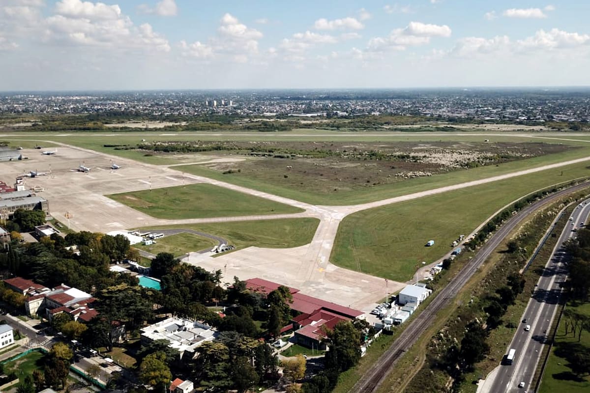 El aeropuerto de El Palomar permanece cerrado