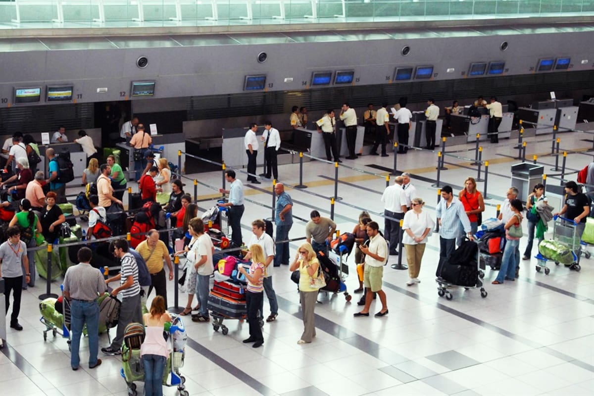 El aeropuerto Internacional de Ezeiza: la entrada principal para muchos extranjeros que visitan la Argentina