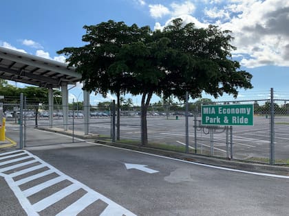 El Aeropuerto Internacional de Miami se prepara para un flujo histórico de viajeros en la temporada de fiestas