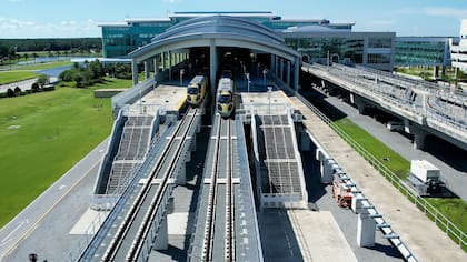 El Aeropuerto Internacional de Orlando cambiará sus tranvías, podrán llevar hasta 240 viajeros