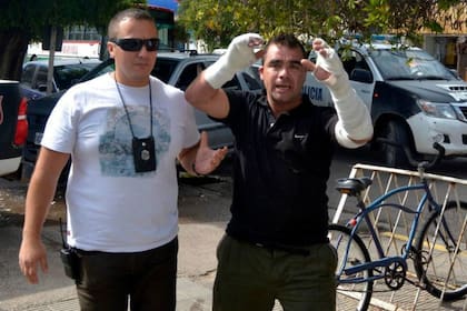 El agresor poco después de ser detenido