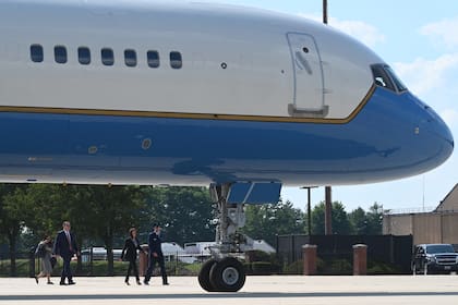 El Air Force Two, el avión en el que viajaba la vicepresidenta de Estados Unidos, tuvo que regresara la base Andrews por "problemas técnicos"