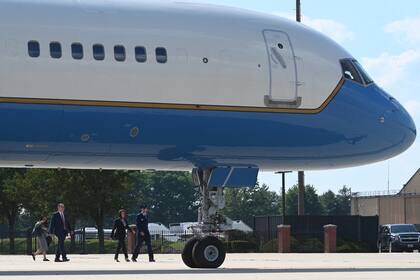 El Air Force Two, el avión en el que viajaba la vicepresidenta de Estados Unidos, tuvo que regresara la base Andrews por "problemas técnicos"