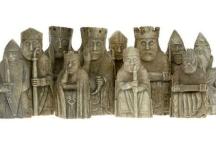 Las Piezas de Lewis son un conjunto de setenta y ocho piezas de ajedrez, catorce tableros y una hebilla de bolsa, de la época medieval, que fueron encontradas en la isla de Lewis, en Escocia