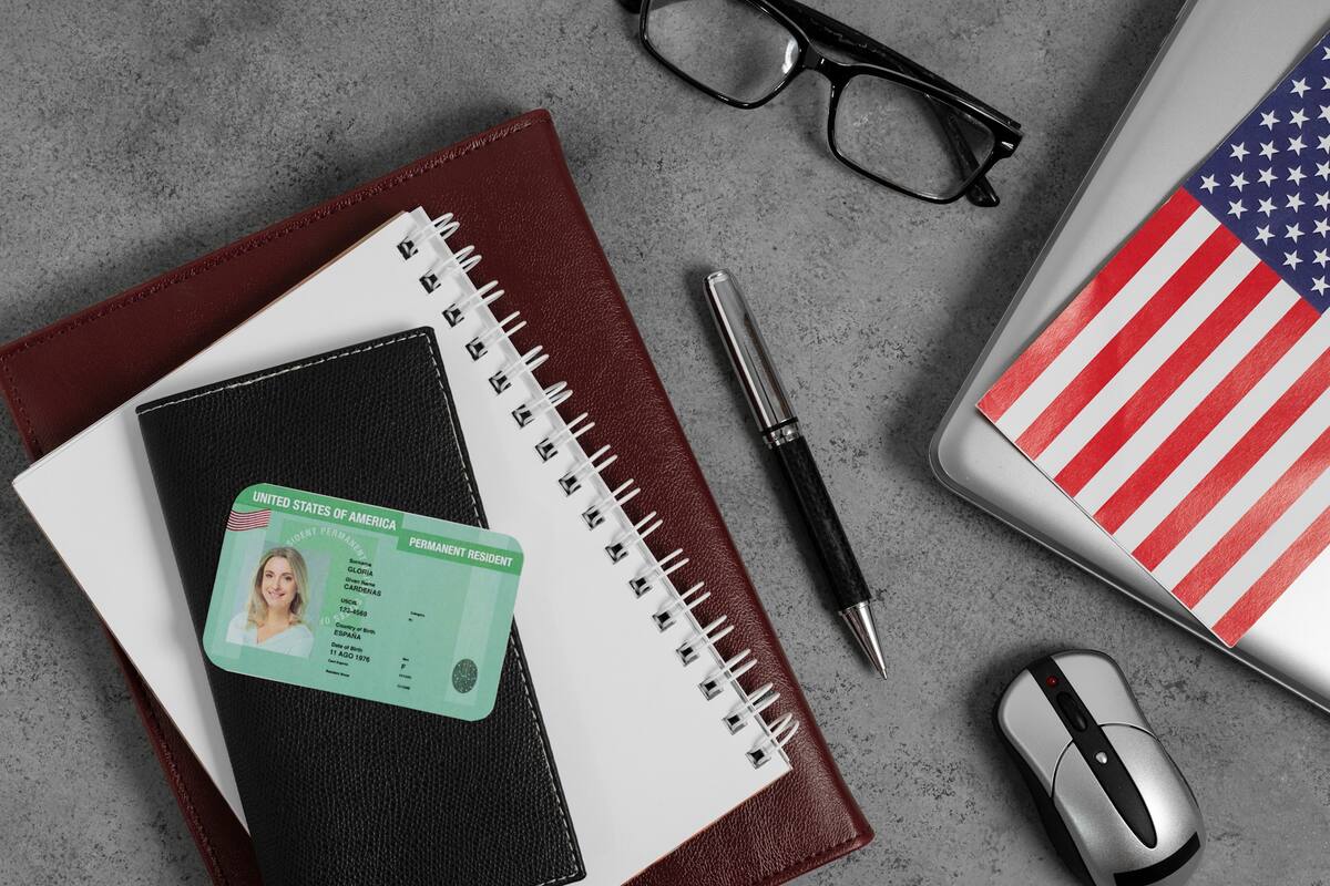 El ajuste de estatus bajo la Sección 245(i) es una opción para migrantes en busca de protección legal después de vivir en EE.UU. sin documentos