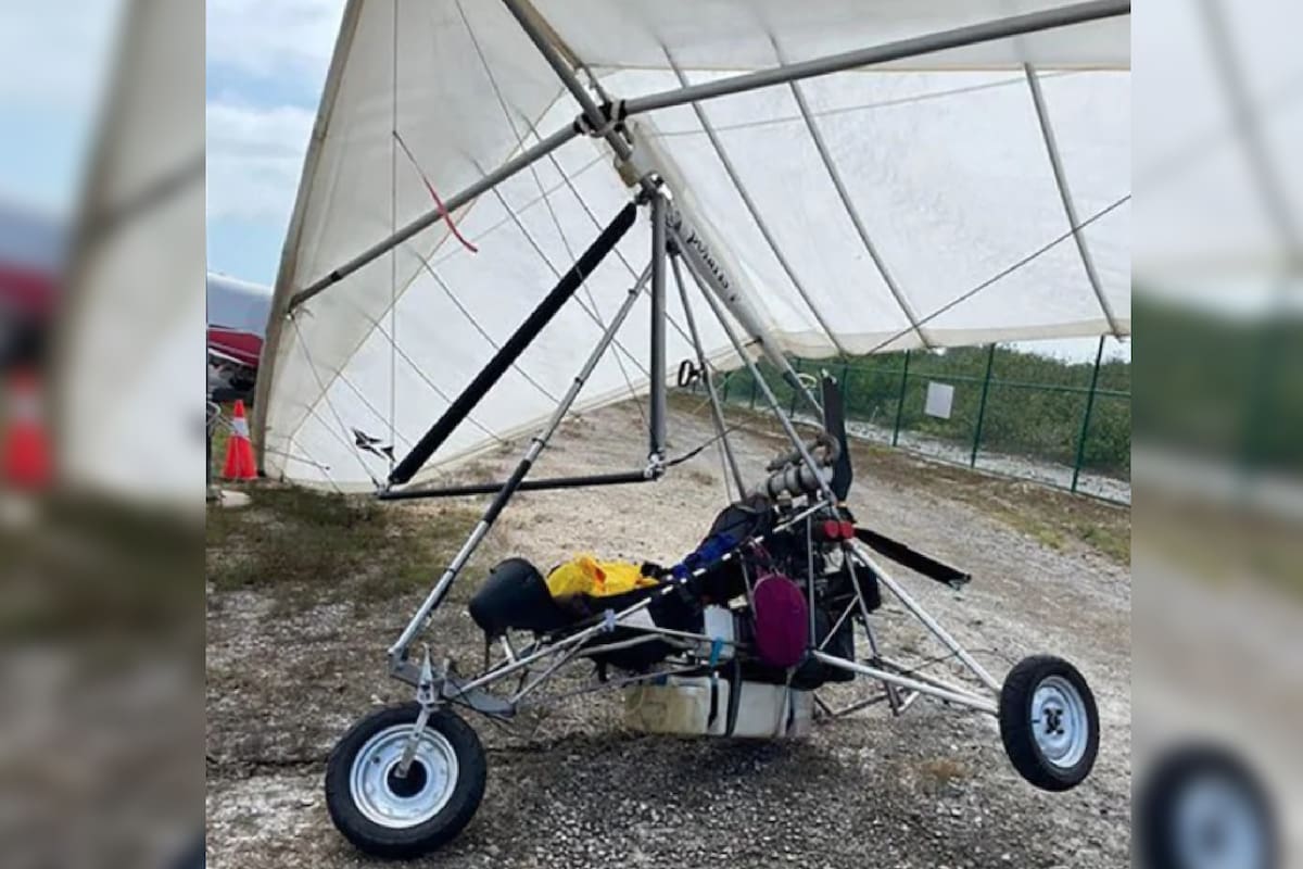 El ala delta en la que llegaron ambos pilotos a Florida, Estados Unidos