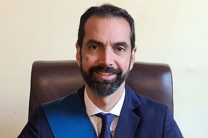 El alcalde de Messina, Federico Basile, calificó el hecho como “extremadamente grave y profundamente reprobable”