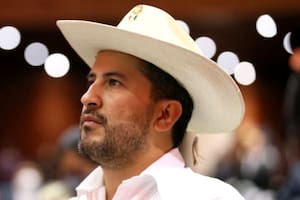 El alcalde de Uruapan, Carlos Alberto Manzo Rodríguez, fue asesinado a balazos en pleno centro histórico durante el Festival de las Velas