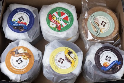 El alfajor Triple XXL es uno de los gustos más aclamados, aunque todos y cada uno, tienen su sabor único artesanal.