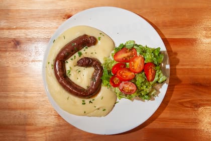 El aligot es una comida tradicional francesa.