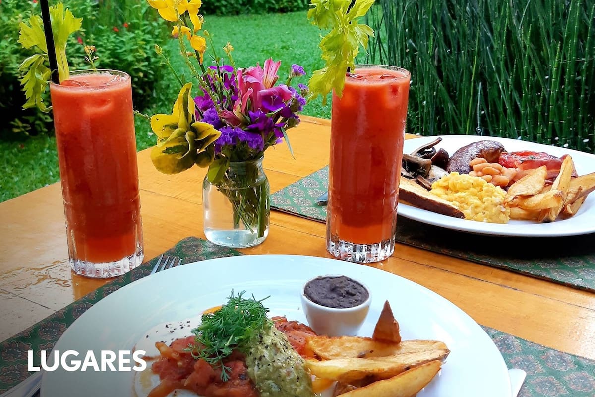 El all day brunch de Home hotel, en Palermo.