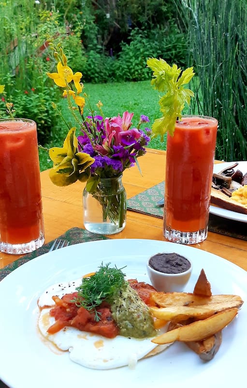 El all day brunch de Home hotel, en Palermo.