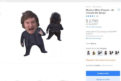 El almohadón de apego de Javier Milei se puede conseguir en Mercado LIbre a un precio que va de los $2790 a los $4491