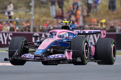 El Alpine de Colapinto es todavía el A526; el nuevo, que tiene modificaciones aerodinámicas, llegará en el próximo gran premio, el de Italia.