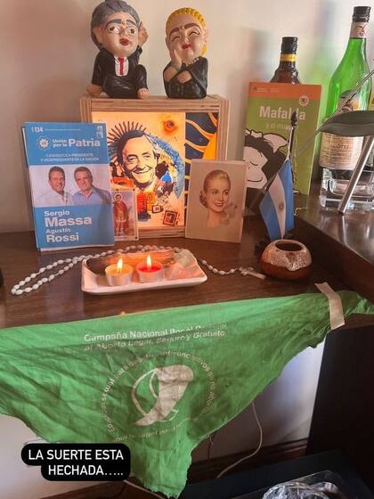 El altar de Nancy Dupláa de cara a las elecciones