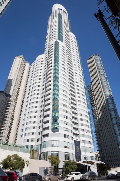 El Alvear Tower se caracteriza por su figura espigada