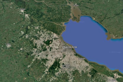 El AMBA se extiende por 13.285 km2 tiene más de un tercio de la población total de la Argentina