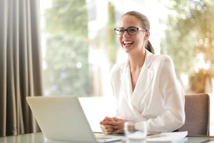 El ambiente laboral influye en cómo se siente el trabajador (Foto Pexels)