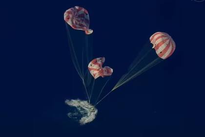 El amerizaje de la reciente misión Artemis II cerca de la costa de California