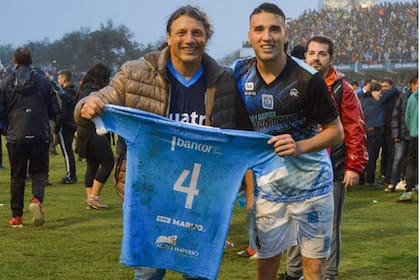 El amor de un padre al hijo: Alcides Benavidez no quería perderse el partido de Gastón
