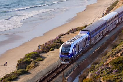 El Amtrak Pacific Surfliner incorporó un nuevo viaje diario entre Los Ángeles y San Diego