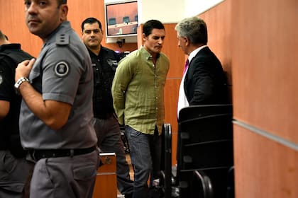 El anestesista Gerardo Billiris acusado de tentativa de femicidio, abuso sexual y suministro de drogas llega al recinto judicial