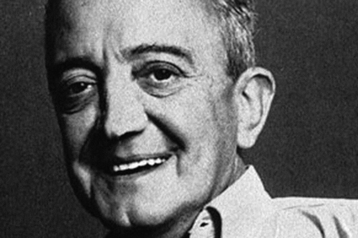 El ángel de las tinieblas, el ensayo del escritor José Bianco, se publicó originalmente en La Nación en 1974