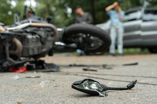 Especialistas explican cómo hay que manejar una moto en días fríos para evitar accidentes