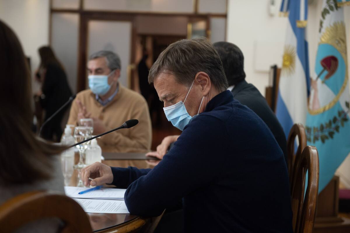 El anuncio fue realizado por el gobernador, Rodolfo Suarez y su equipo económico. “Estamos pensando en la Mendoza que viene, en el largo plazo", indicó.