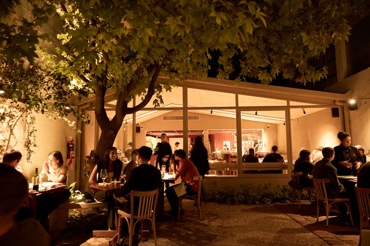 El apacible patio de Felisa