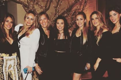 El apoyo femenino en la fiesta privada de Barcelona