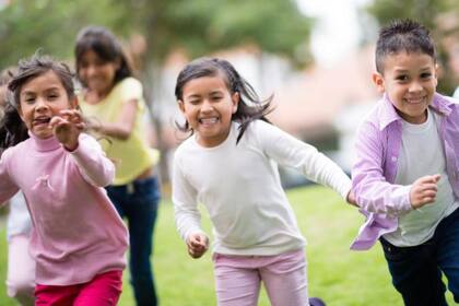 El aprendizaje no se detiene cuando termina el año escolar. Simplemente, cambia.