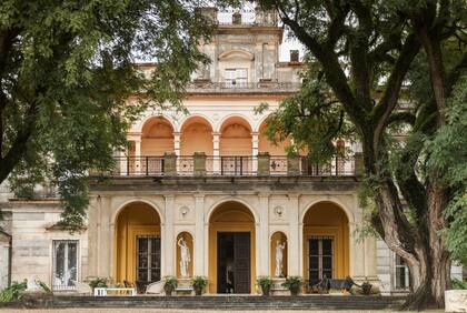 El aqruitecto Ángel Gallardo llevó adelante el proyecto de palacete italiano por encargo de Adela Unzué Baudrix y Antonio Leloir.