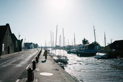 El área central de la isla francesa de Noirmoutier, 24 de marzo de 2020. Las recientes llegadas de parisinos a la isla provocaron una reacción violenta por parte de los locales.