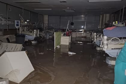 El área de neonatología del hospital Penna quedó bajo el agua