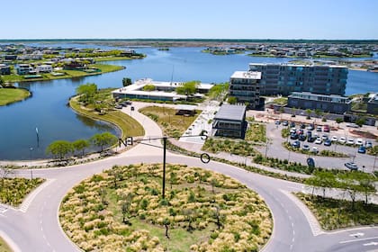 El área del Parque Central de Puertos está permanentemente ampliando sus opciones a partir de una equilibrada combinación de naturaleza, arte y servicios.