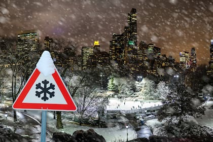 El área metropolitana de Nueva York registró su primera nevada amplia de la temporada el fin de semana, con acumulaciones que alcanzaron hasta 8,5 pulgadas (21,6 cm)