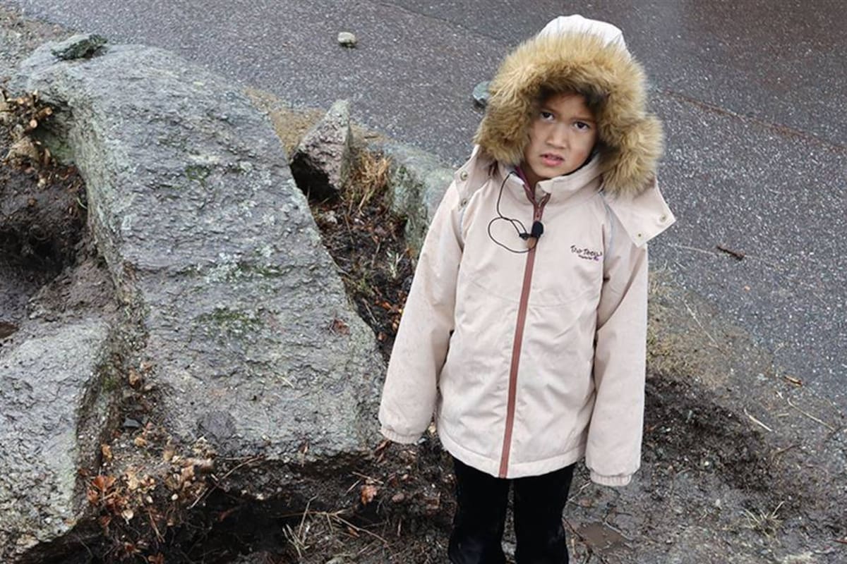 El área rocosa cerca de la escuela donde Elise jugaba e hizo el importante hallazgo