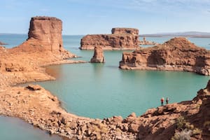 El área tiene zonas de aguas turquesas.