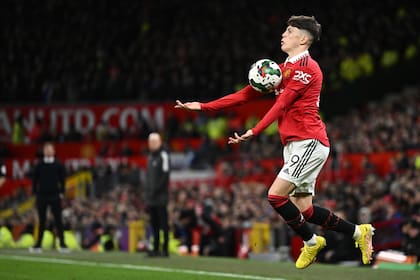 El argentino Alejandro Garnacho está siendo muy considerado por Erik ten Hag en el United