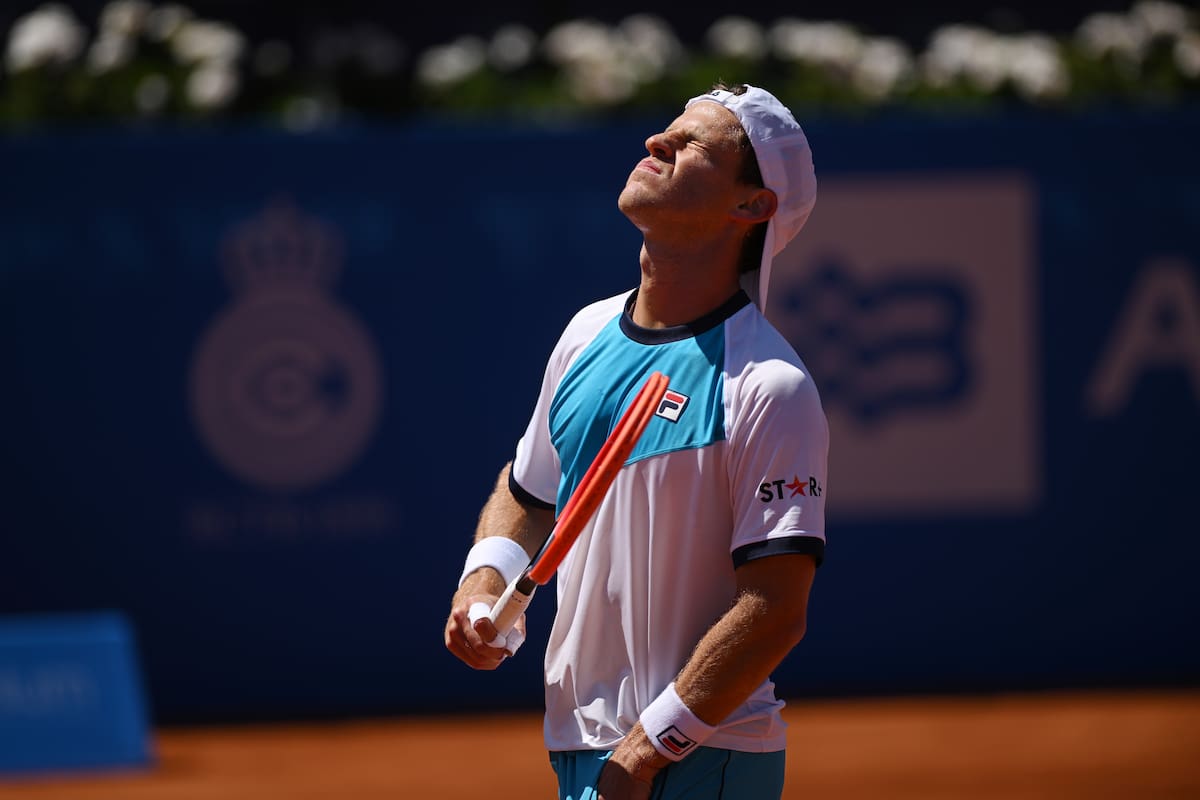 El argentino Diego Schwartzman perdió en la segunda rueda del ATP de Barcelona ante el italiano Jannik Sinner, número 8 del mundo, y saldrá del Top 70 por primera vez desde octubre de 2016