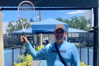 Es argentino y entrena en Miami a tenistas de élite que enamora con su ‘método’
