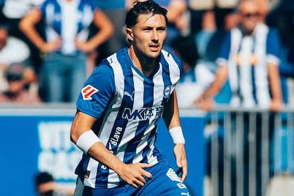 El argentino Facundo Garcés, con la camiseta de Alavés, su club en España