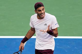 Rybakina acaricia el número 1 del ranking tras superar a Osaka en el US Open; Zheng remonta otro 0-5