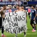 FIFA abrió un expediente contra la AFA por la bandera de las Malvinas e identificó a los futbolistas que serían sancionados