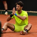 El argentino que sorprendió al sacar de abajo en el match point, fue campeón y pidió disculpas