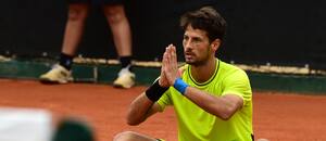El argentino que sorprendió al sacar de abajo en el match point, fue campeón y pidió disculpas