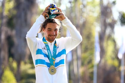El argentino Kai Ditsch Kai, oro en Esqui Acuatico Wakeboard
